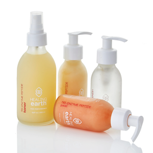 Set completo Peeling viso con enzimi naturali effetto esfoliante delicato
Trattamento viso con peptidi, vitamine e antiossidanti per migliorare l’aspetto della pelle
