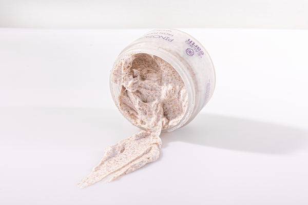 Scrub corpo texture ricca e cremosa per pelle morbida antiossidante, rigenerante e  vinoterapia. prodotto idratante formato 200 ml 
